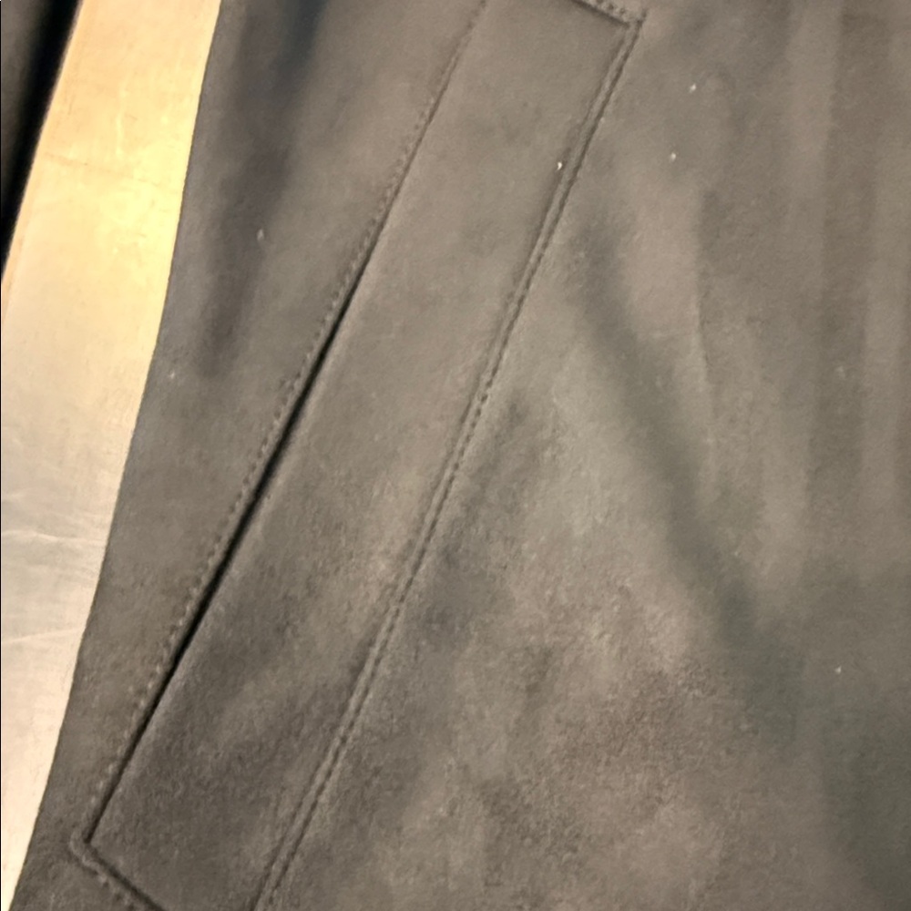 Abercrombie & Fitch Black Faux Suede Cropped Jacket - Picture 4 of 10